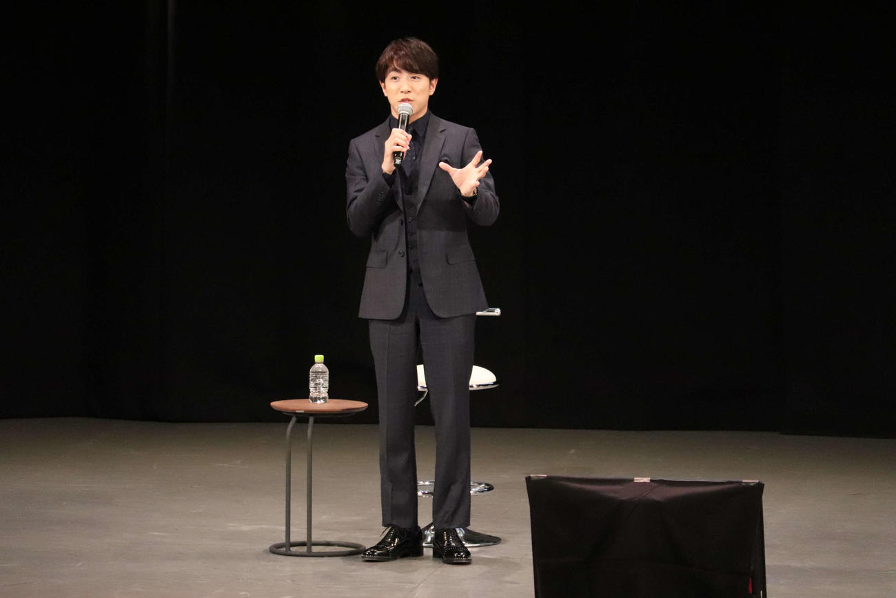 「大阪城夢祭」で大阪城にまつわる歴史トークショーに参加した関ジャニ∞村上信五