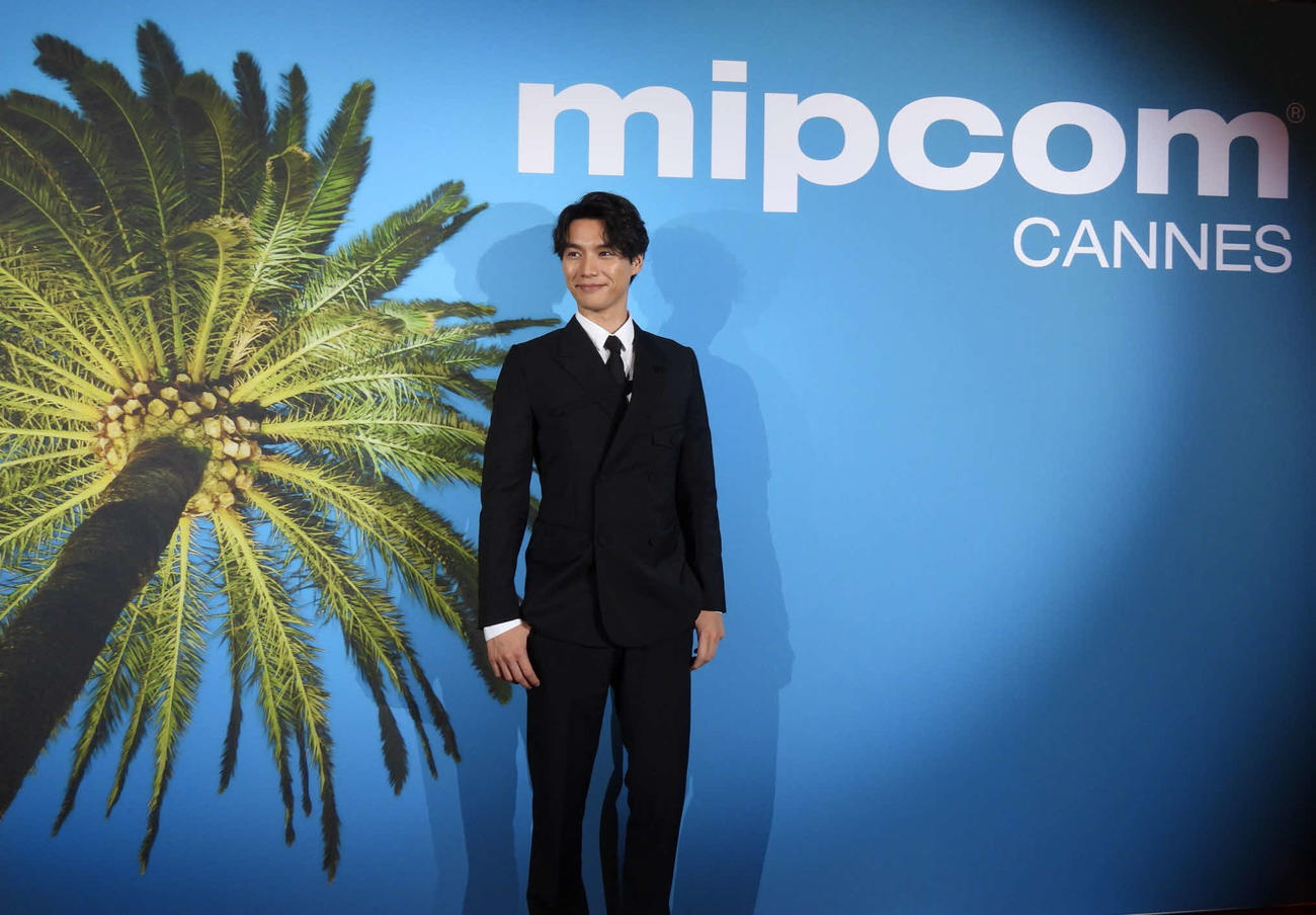世界最大級の国際映像コンテンツ見本市「MIPCOM CANNES 2022」に出席した「THE HEAD」Season2」の福士蒼汰（C）Hulu Japan
