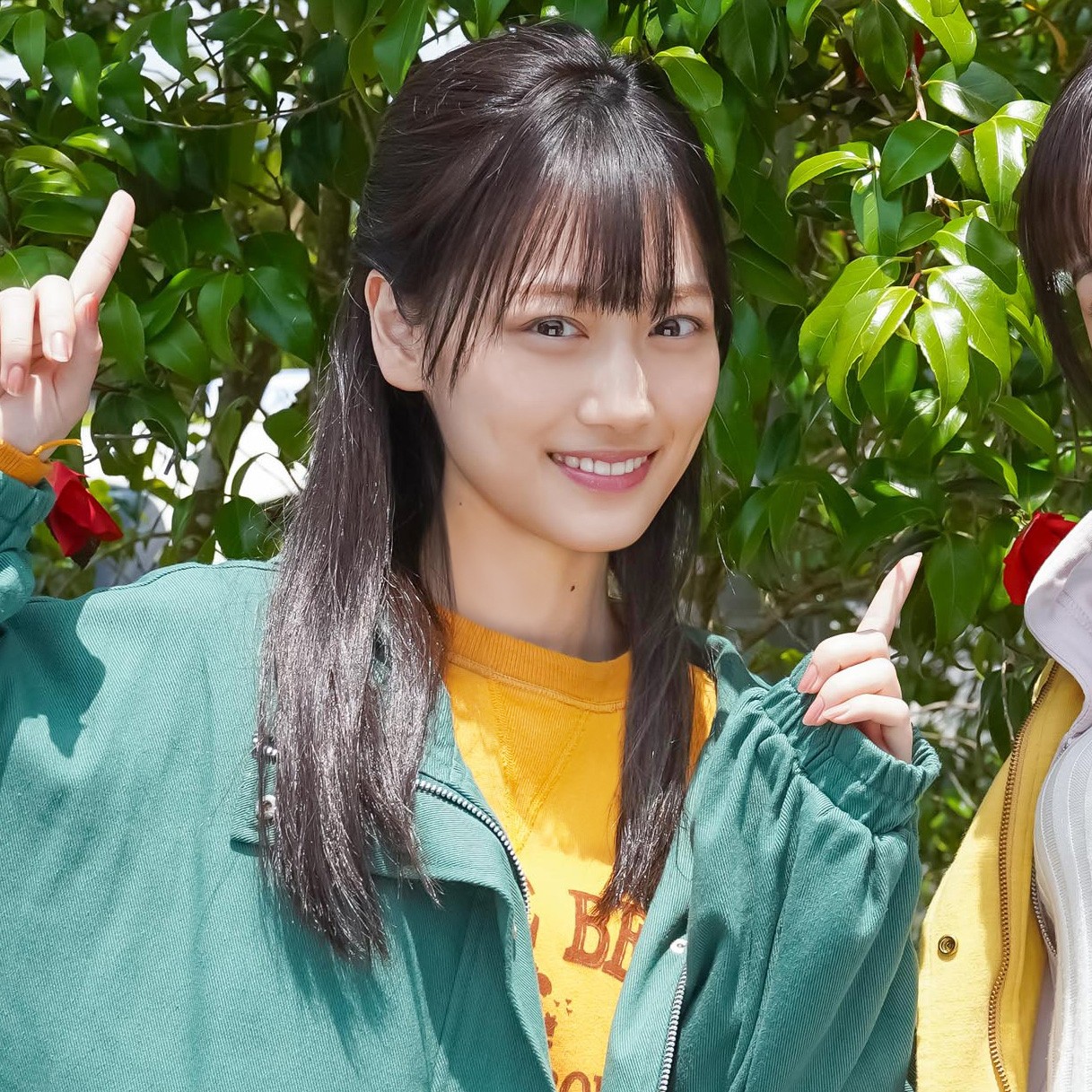 念願の朝ドラでヒロインの親友役にふんする山下美月