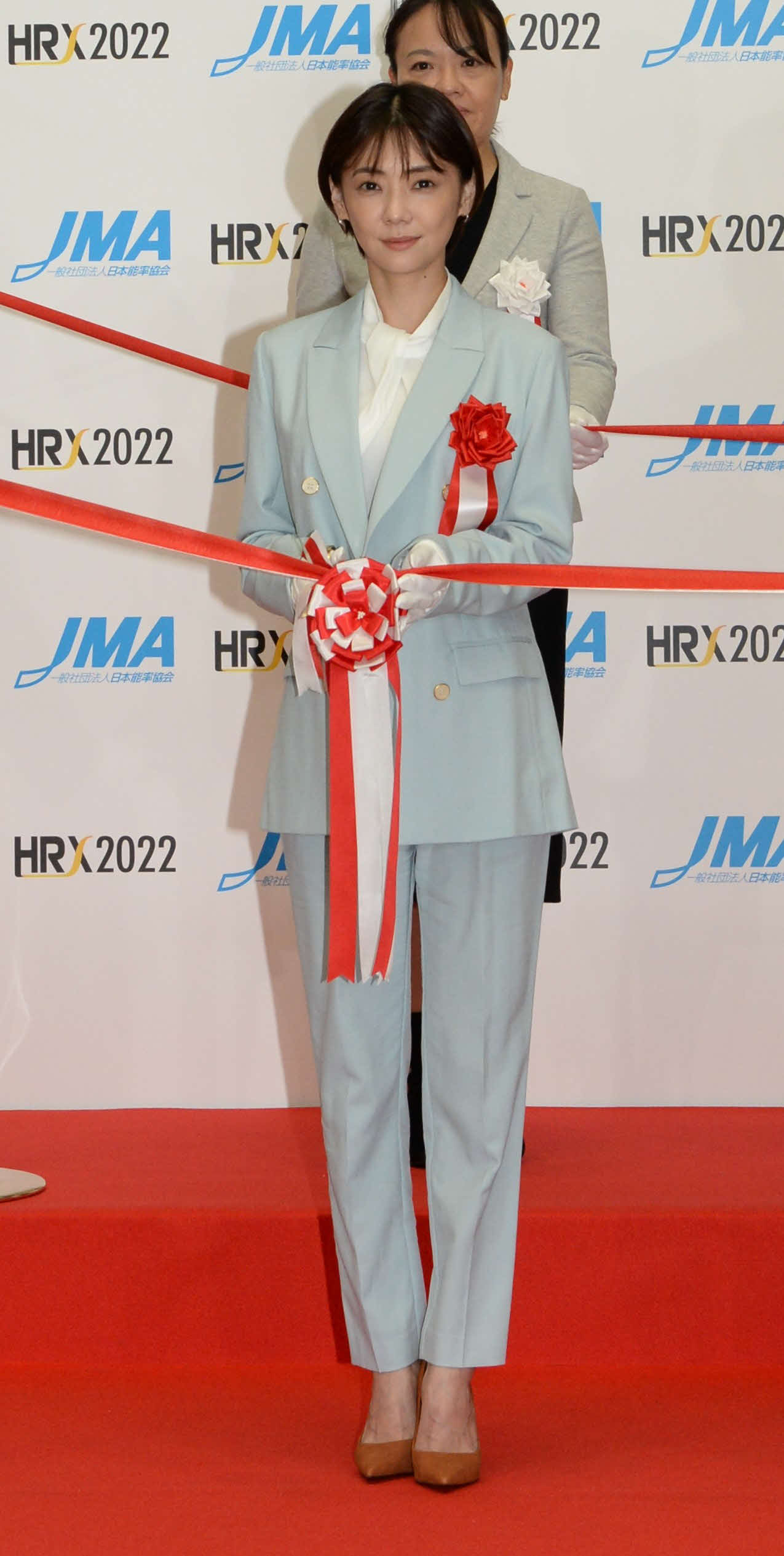 「HRX2022」オープニングセレモニーに参加した倉科カナ