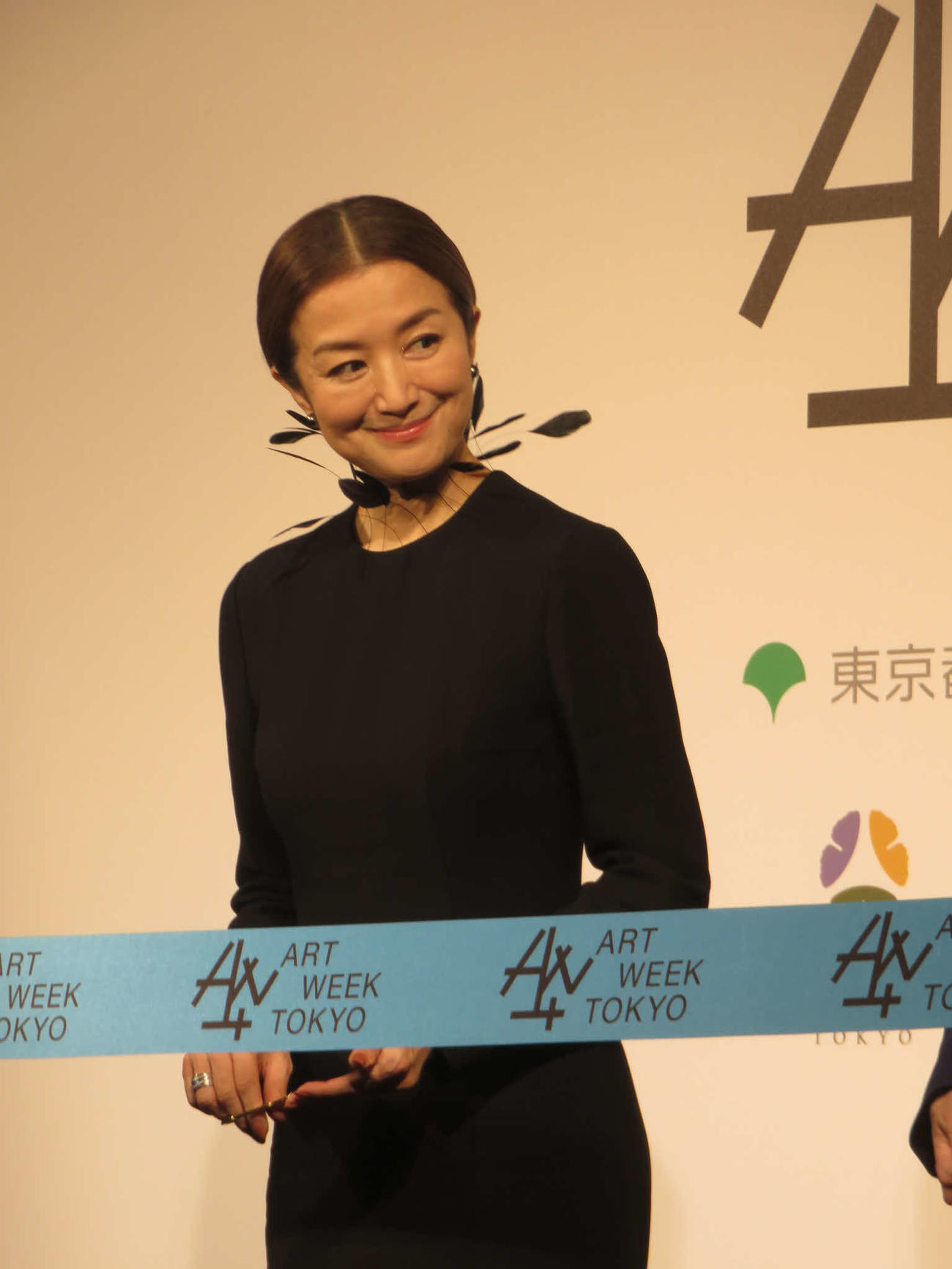 「アートウイーク東京」の発表会見に出席した鈴木京香