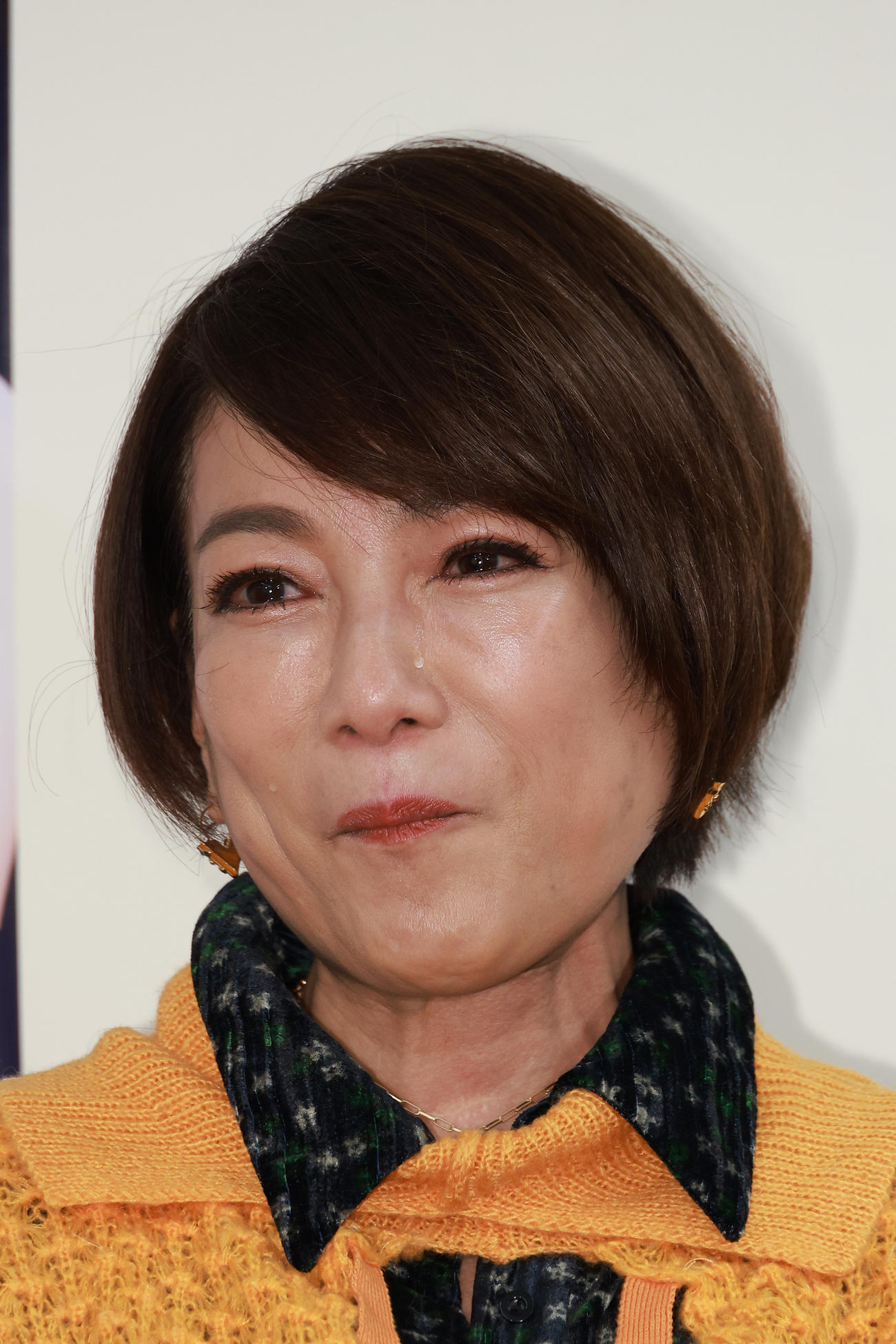 号泣しながらデビュー40周年記念ライブ開催を発表する堀ちえみ（撮影・中島郁夫）