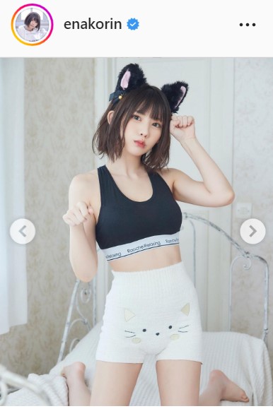 えなこのインスタグラムより