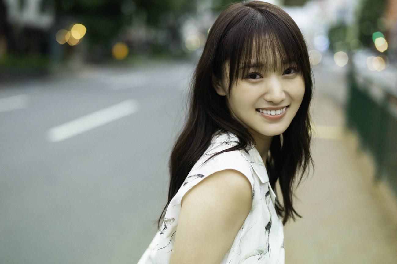櫻坂46菅井友香の卒業写真集「大切なもの」の先行カット（C）細居幸次郎／集英社