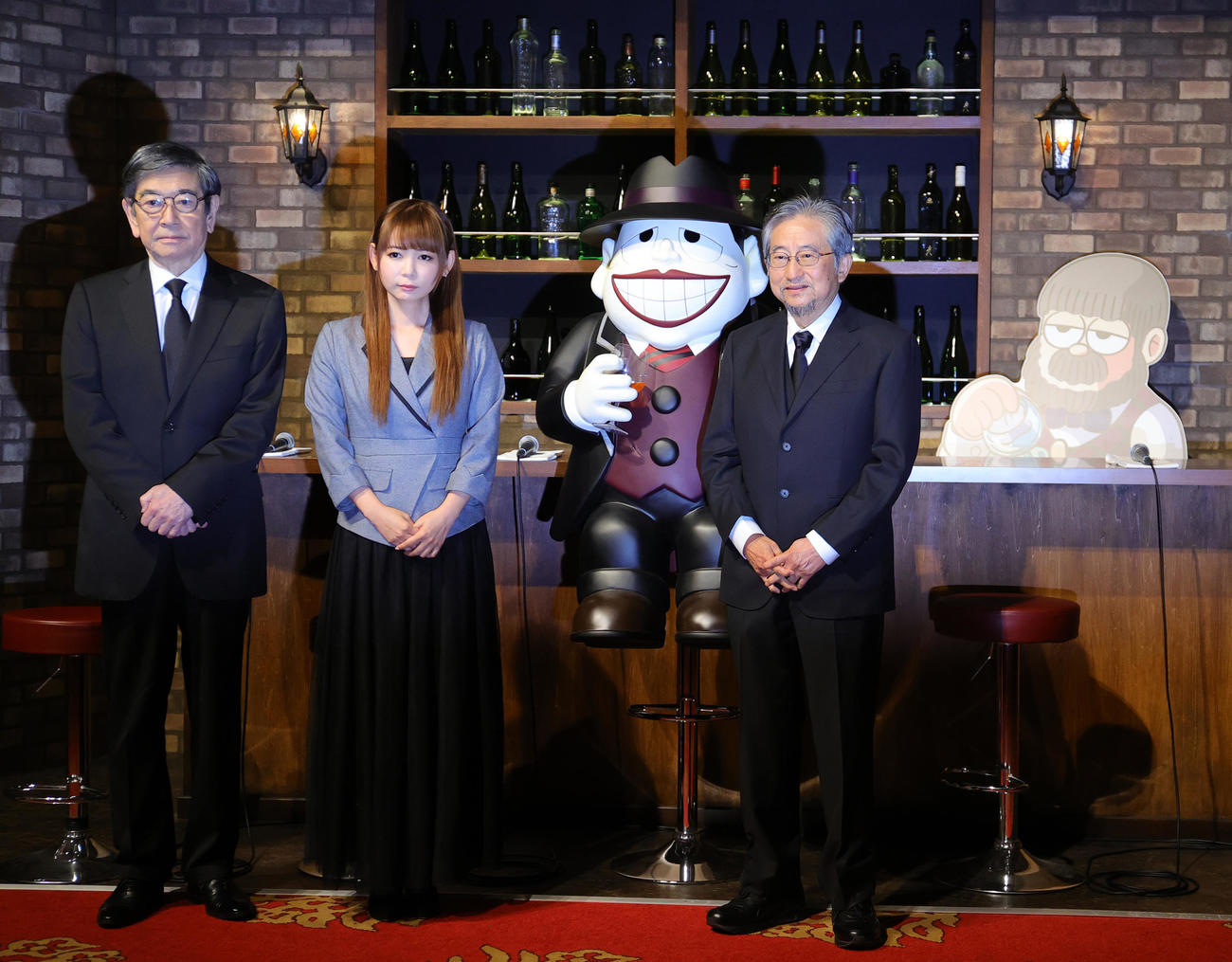藤子不二雄Aさんのお別れの会で思い出を語る左から石坂浩二、中川翔子、永井豪氏（撮影・野上伸悟）