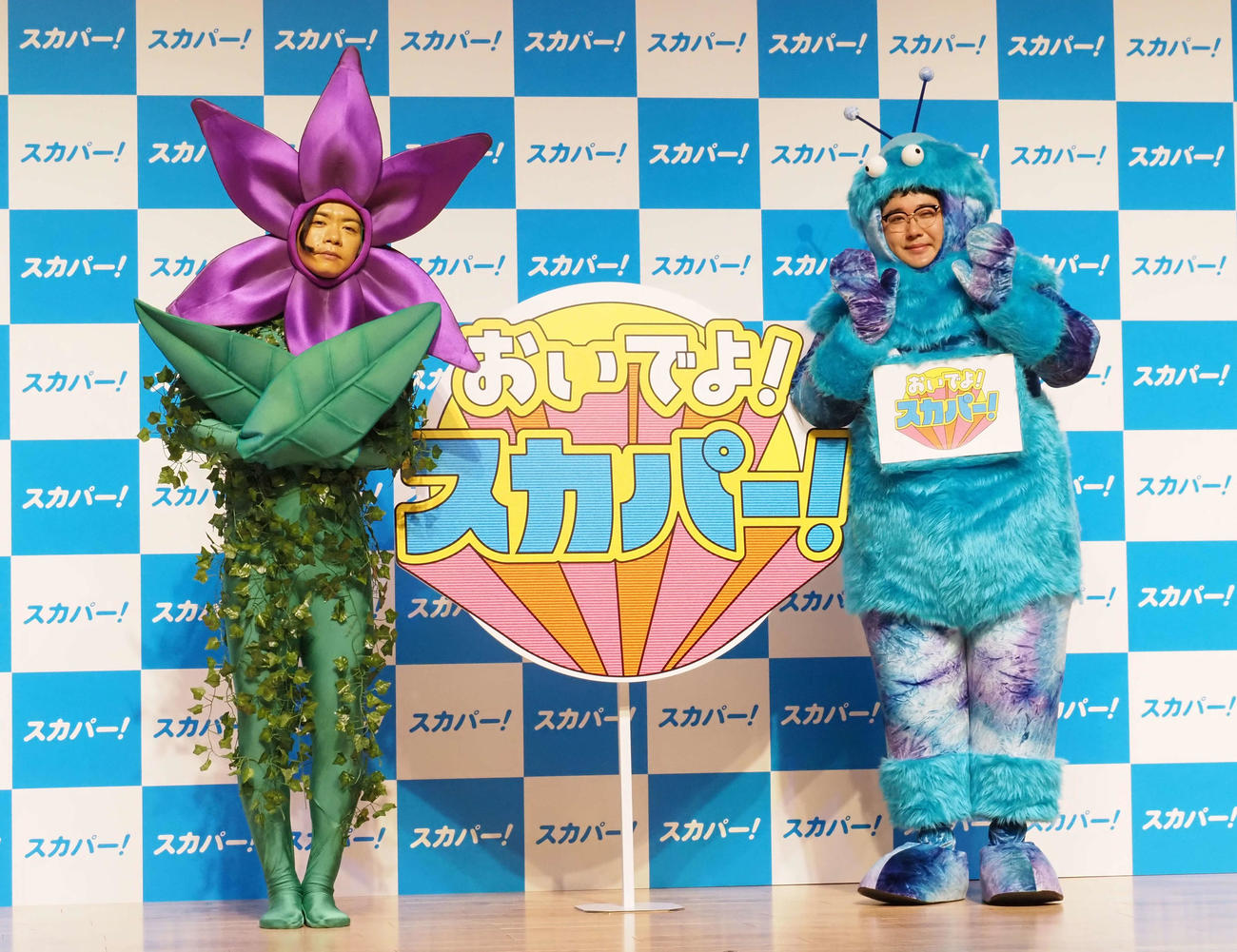 「おいでよ！スカパー！」新CM発表会に出席したマヂカルラブリー。野田クリスタル（左）と村上（撮影・遠藤尚子）