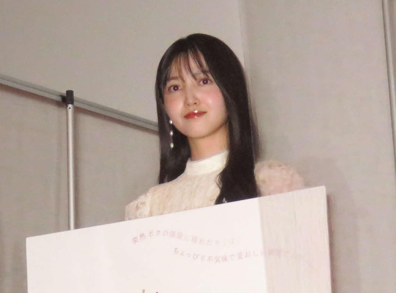 初主演映画「左様なら今晩は」の完成披露舞台あいさつに出席した乃木坂46久保史緒里（撮影・横山慧）