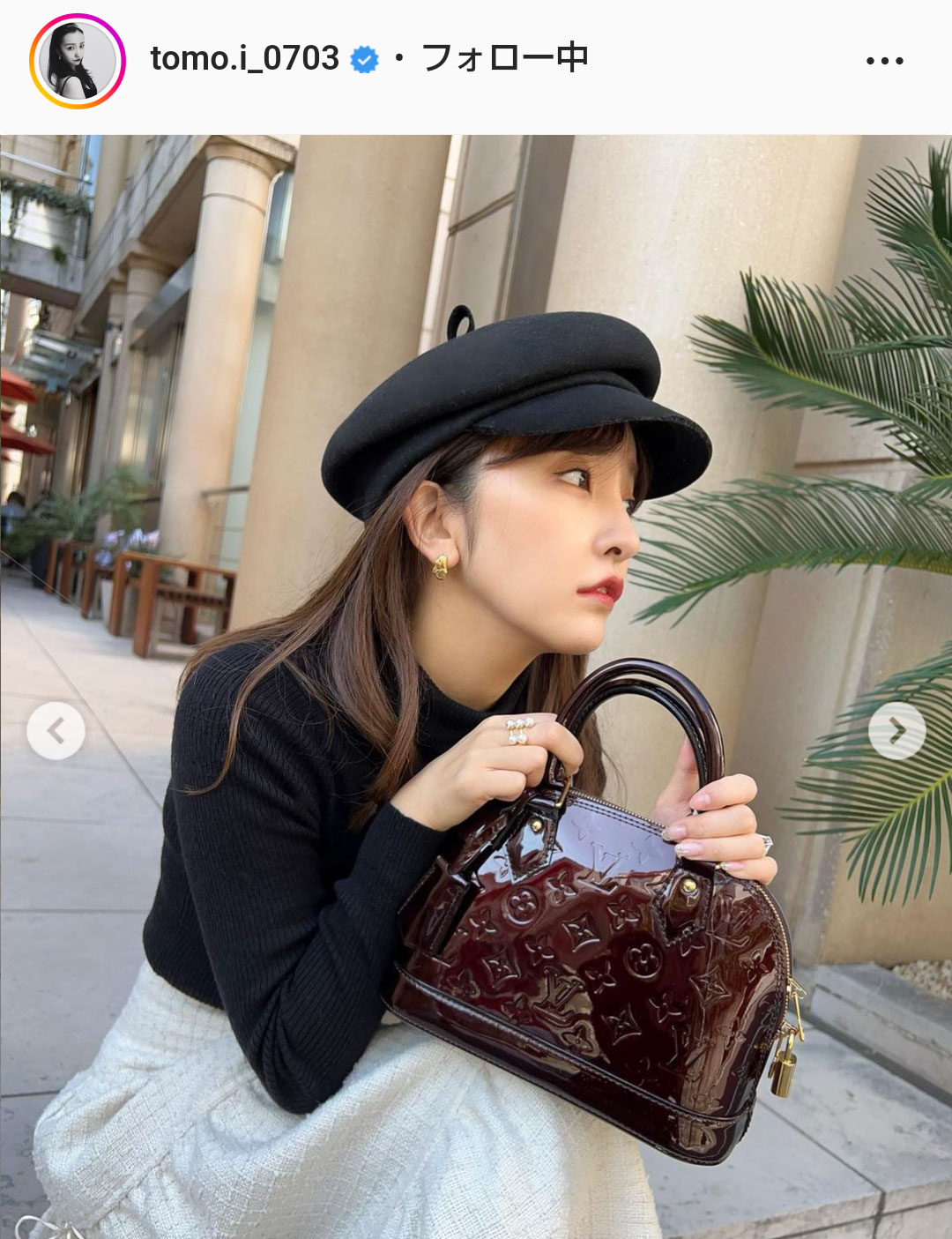 板野友美 黒いニットに白いツイードスカートの私服姿を公開 オシャレ番長恐るべし ファン絶賛 芸能写真ニュース 日刊スポーツ