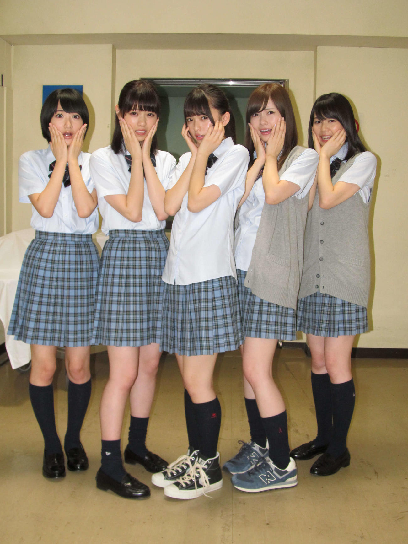 「ほんとにあった怖い話」に主演する乃木坂46。左から生駒里奈、西野七瀬、斎藤飛鳥、白石麻衣、生田絵梨花（2016年7月撮影）