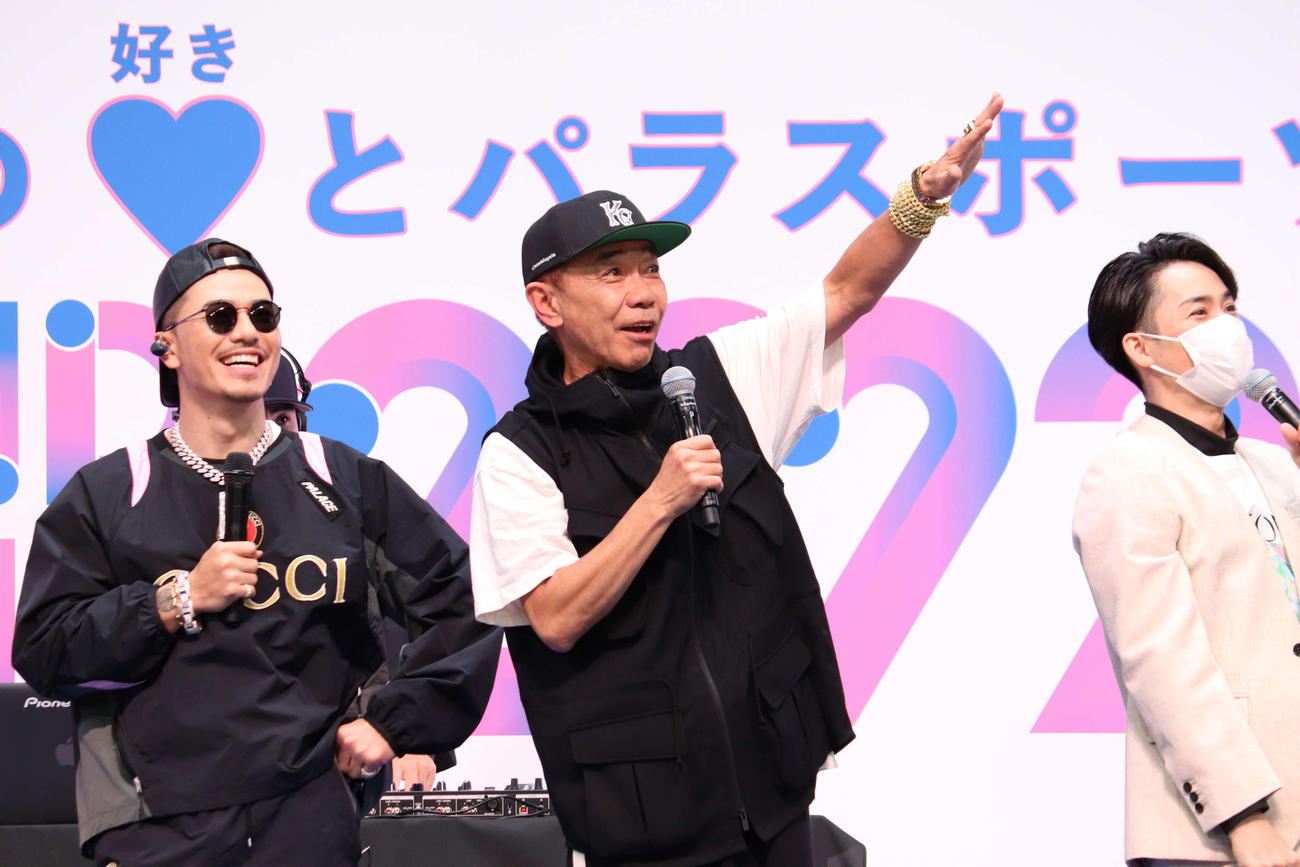 「BEYOND STADIUM 2022　あなたの好きとパラスポーツ」でトークする木梨憲武（撮影・加藤理沙）