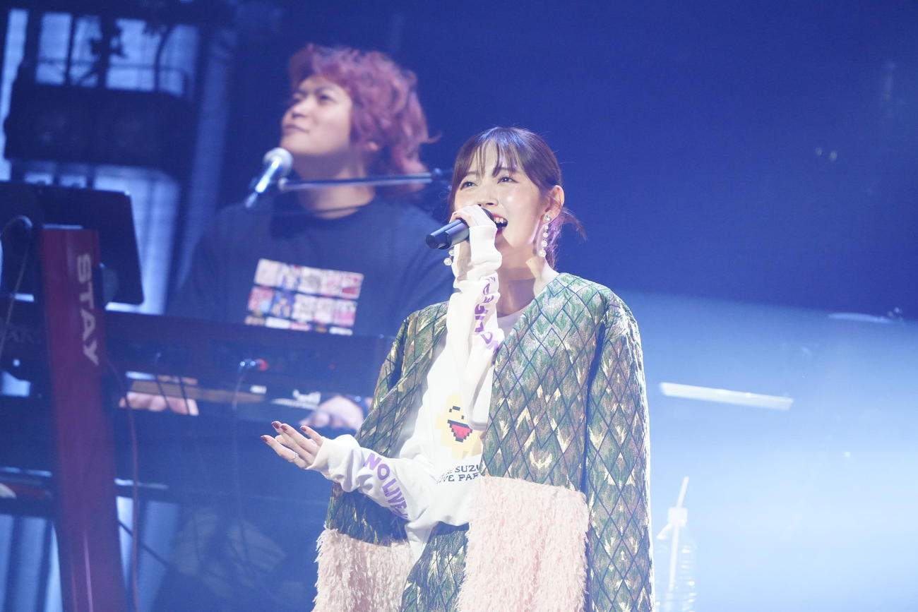 ライブツアー「鈴木愛理　LIVE PARTY No Live，No Life？？」の初日を迎えた鈴木愛理