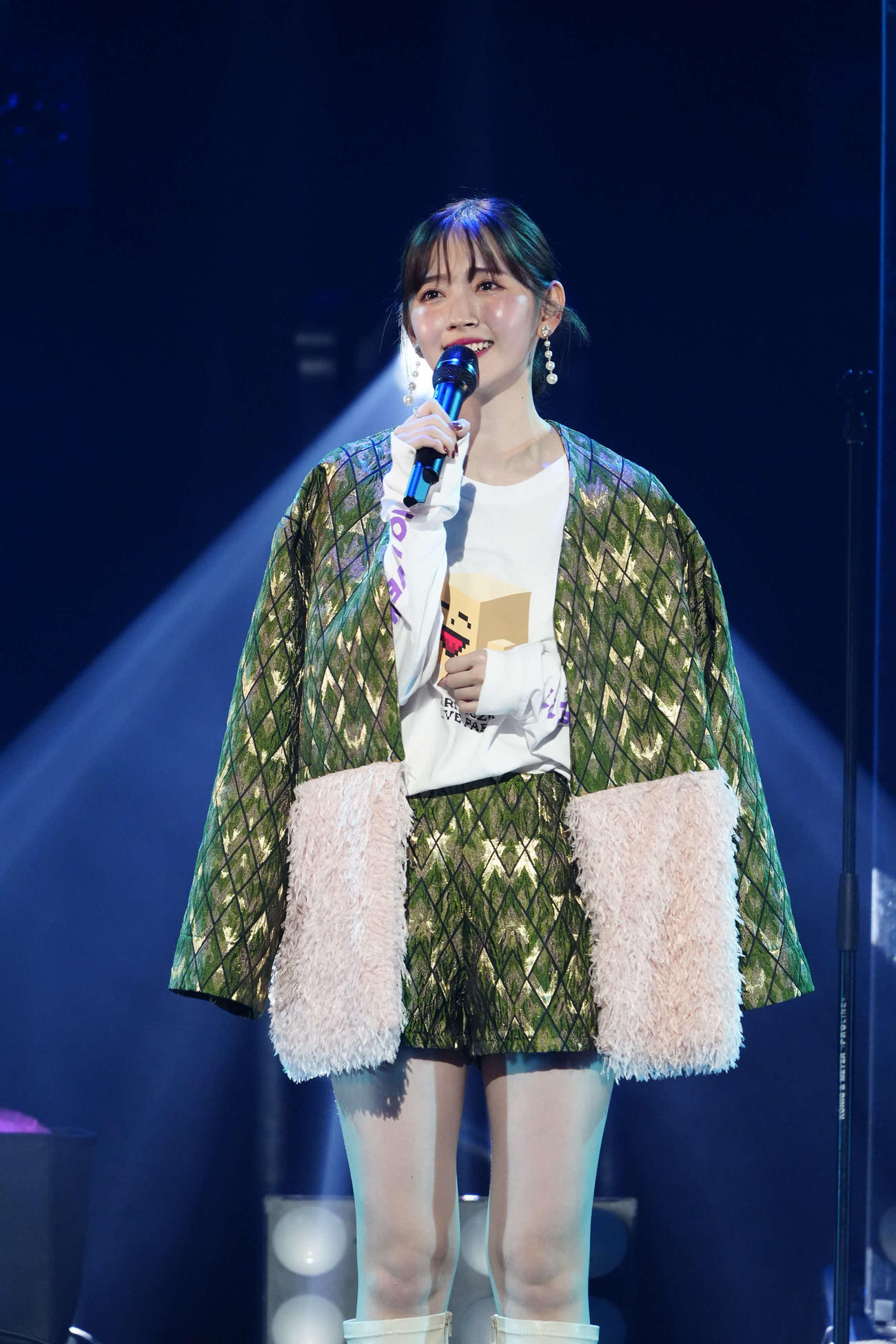 ライブツアー「鈴木愛理　LIVE PARTY No Live，No Life？？」の初日を迎えた鈴木愛理