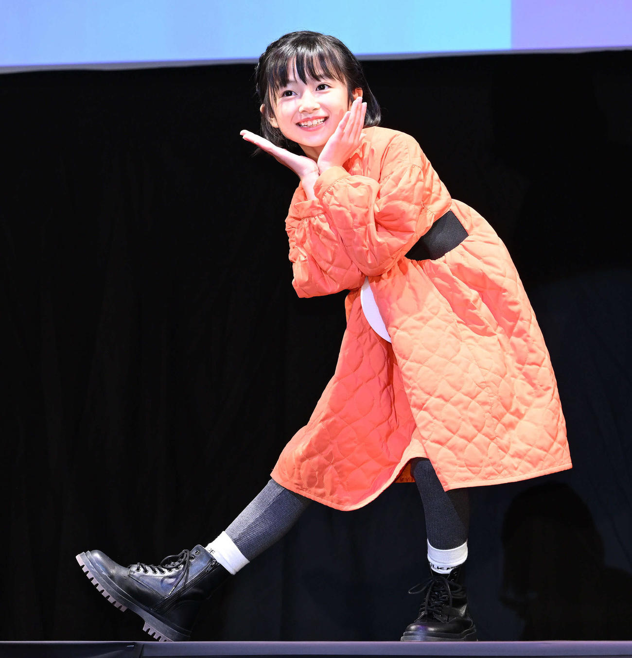 ダンスを披露する「東宝シンデレラ」グランプリの白山乃愛さん（撮影・滝沢徹郎）