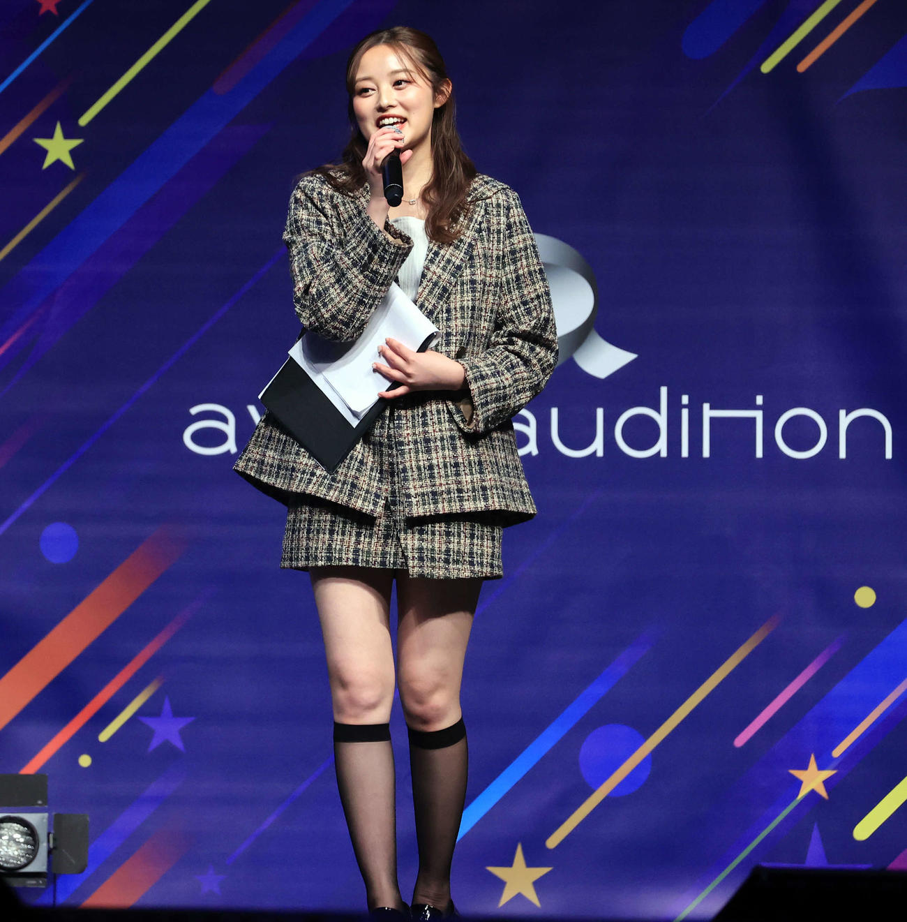 「キラット☆エンタメチャレンジコンテスト2022」で司会を務める福山絢水（撮影・浅見桂子）