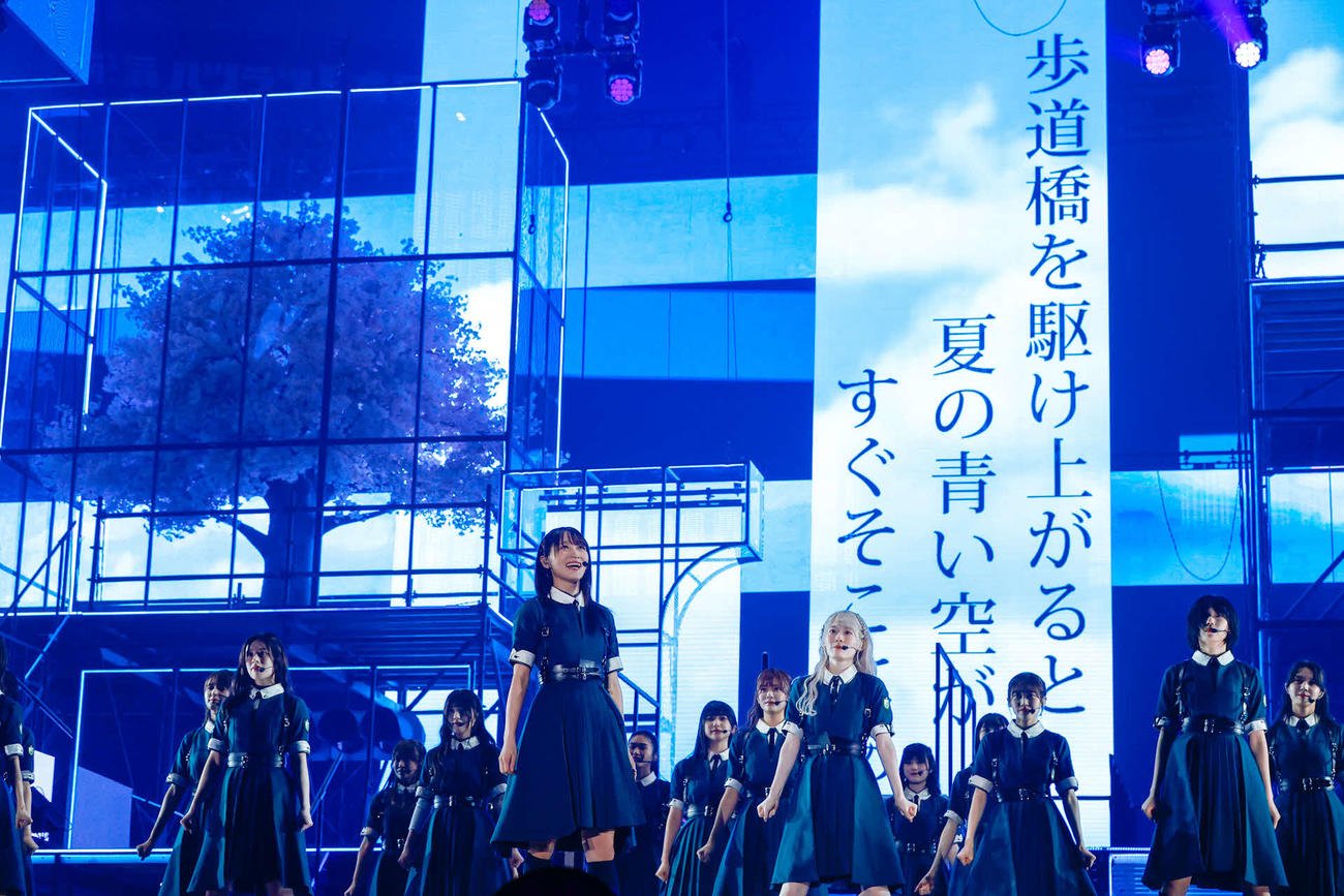 全国ツアー千秋楽公演を行った櫻坂46