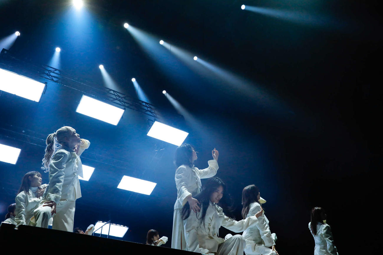 全国ツアー千秋楽公演を行った櫻坂46