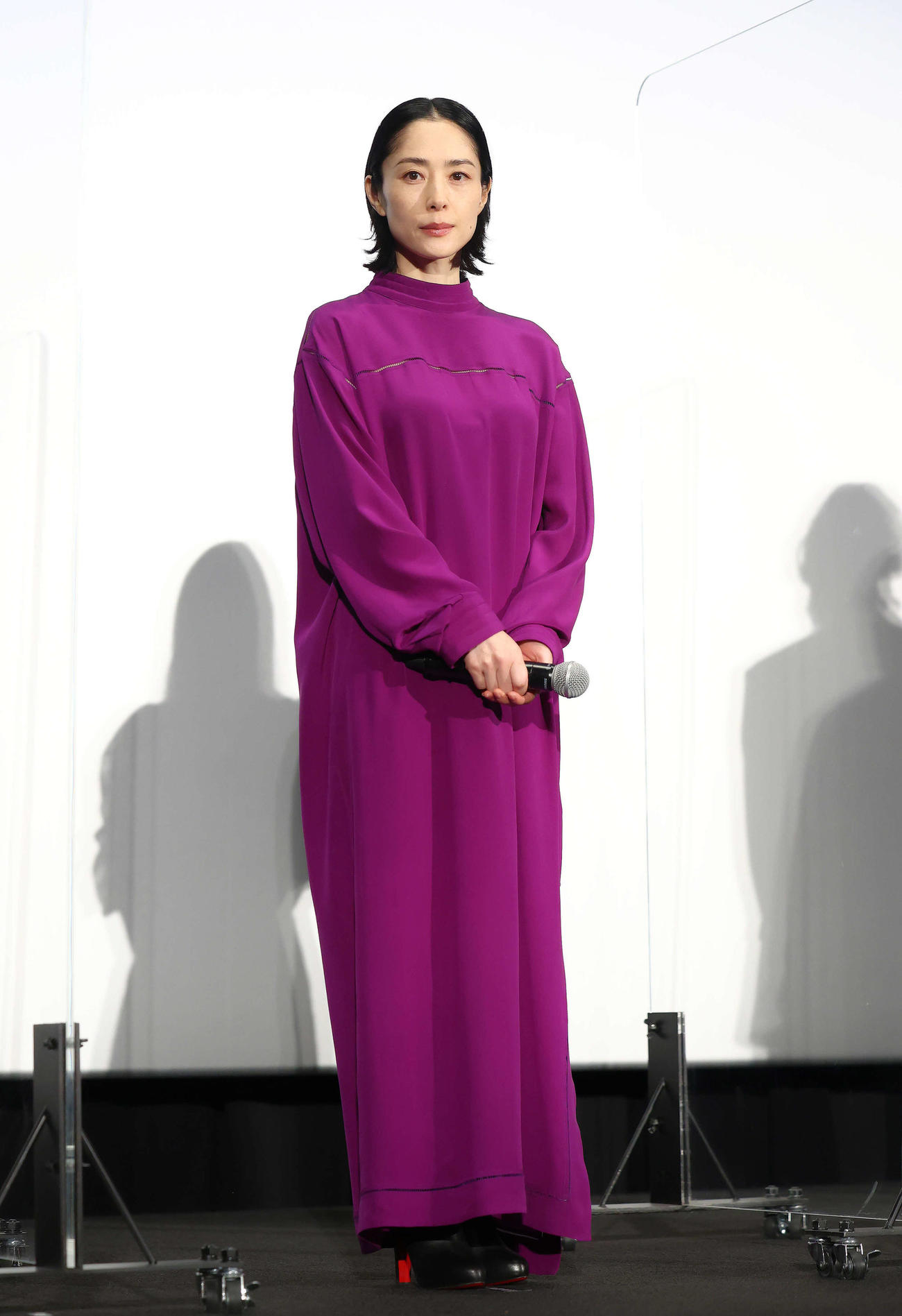 映画「すずめの戸締まり」公開初日舞台あいさつに臨む深津絵里（撮影・河田真司）