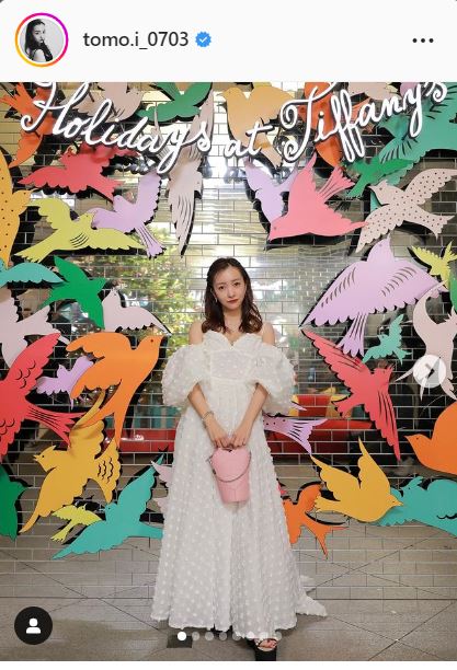 板野友美のインスタグラムより