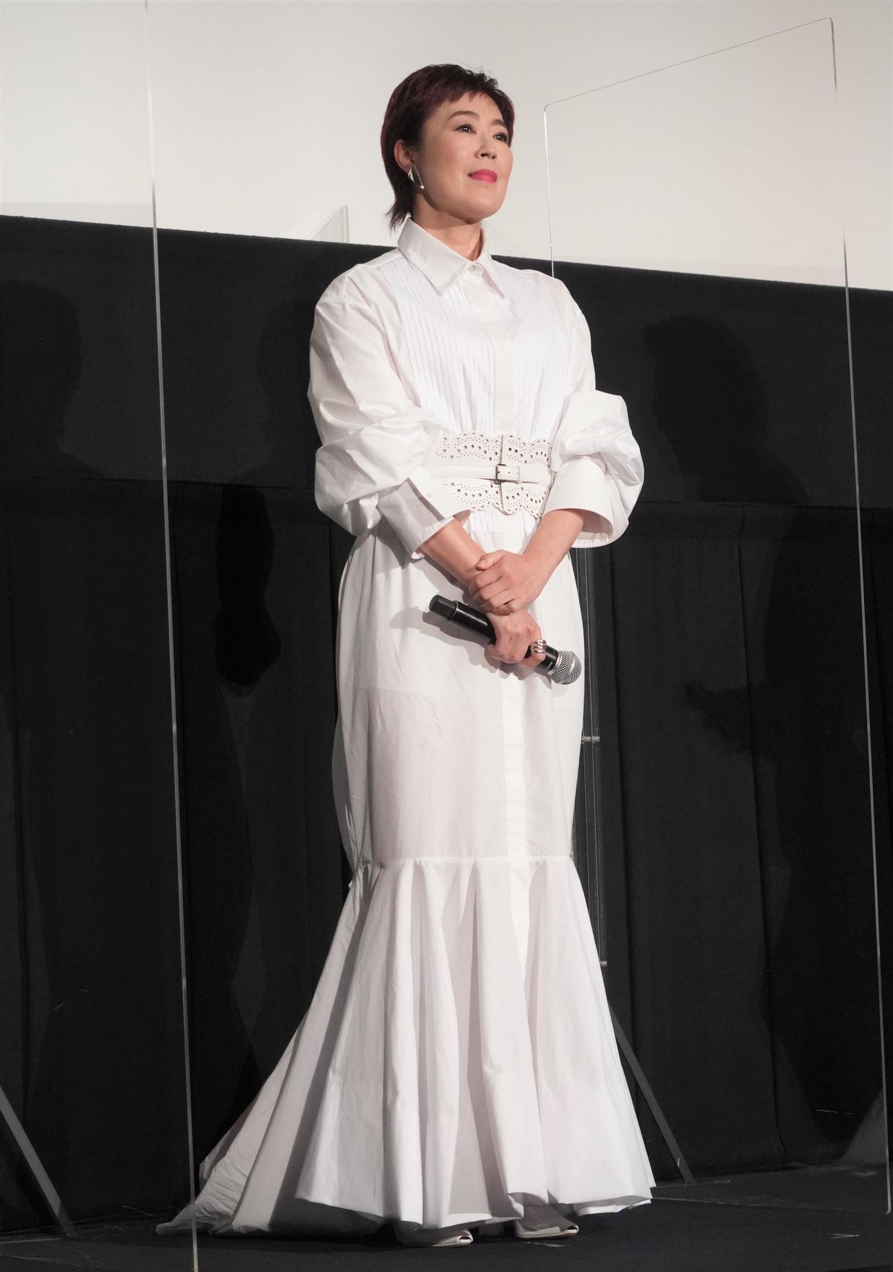 映画「あちらにいる鬼」の公開記念舞台あいさつに出席した寺島しのぶ（撮影・佐藤成）
