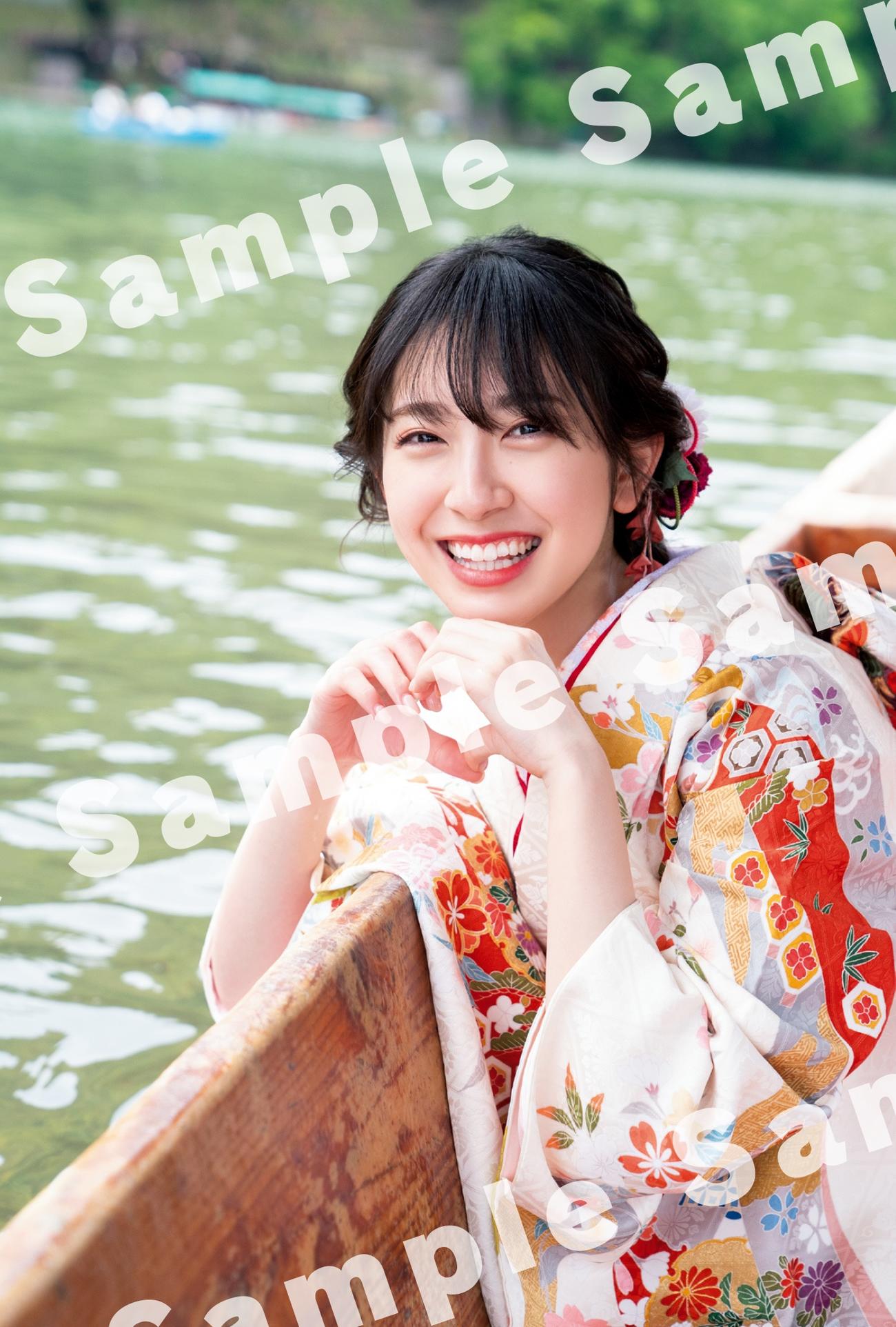 日向坂46金村美玖ファースト写真集「羅針盤」のタワーレコードオンラインポストカード