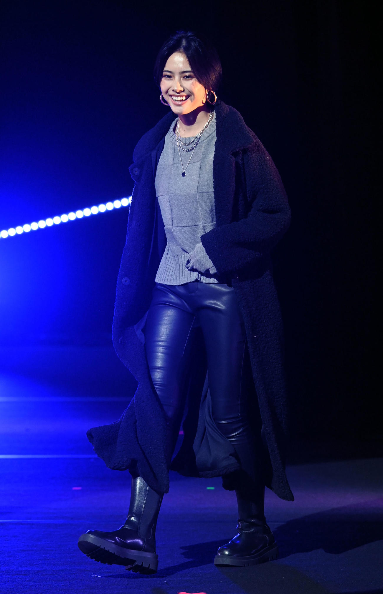 「TGC teen 2022 Tokyo supported Up－T」のファッションショーでポーズを決める安斉星来（撮影・たえ見朱実）