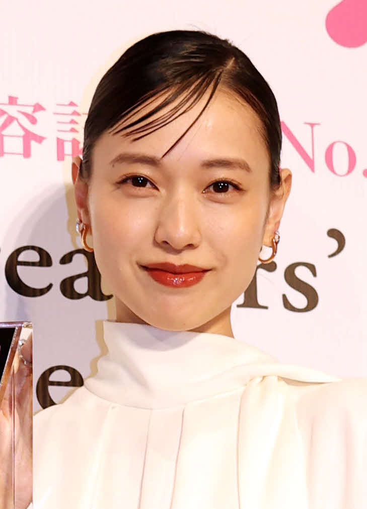 戸田恵梨香（20年12月撮影）