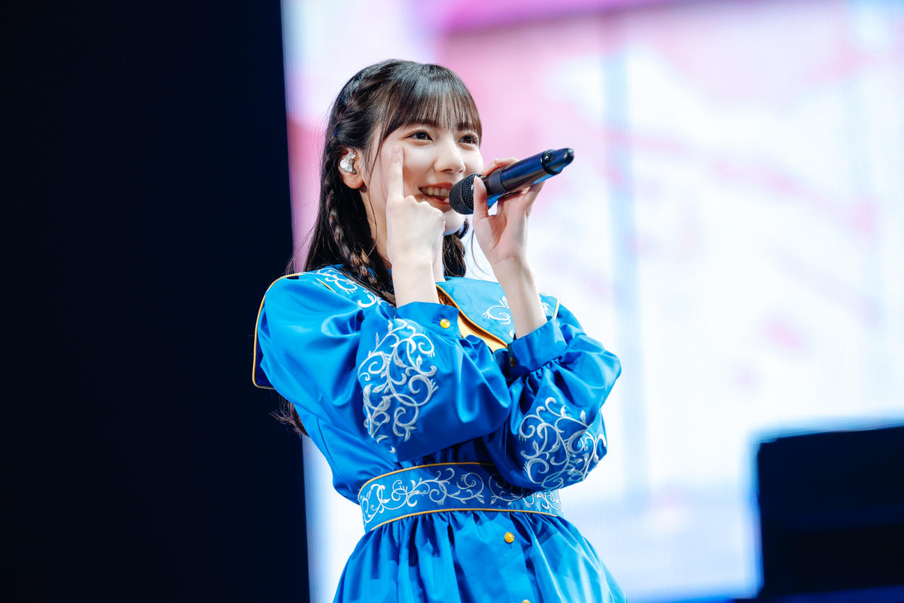 全国ツアーの千秋楽を迎えた日向坂46。パフォーマンスする河田陽菜（撮影・上山陽介）
