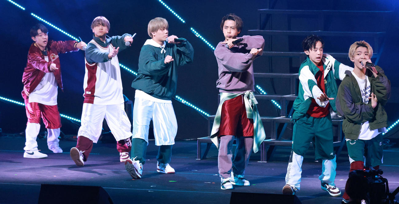 「TGC teen 2022 Tokyo supported by Up－T」に出演したLIL LEAGUE（撮影・中島郁夫）