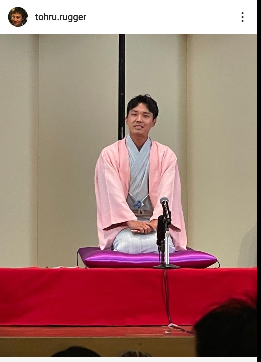 落語を披露する、渡辺徹の息子・裕太（インスタグラムより）