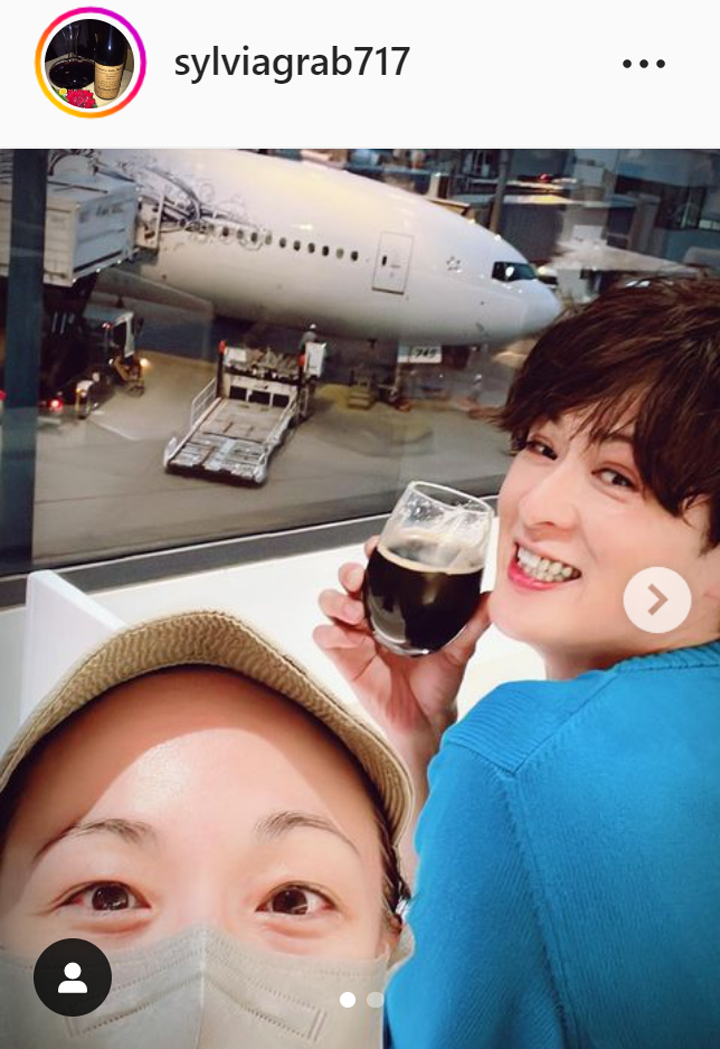 シルビア・グラブのインスタグラムより