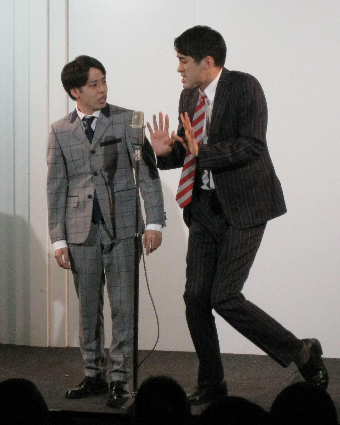 年間1位でCS出場を決めたさすらいラビーの宇野（左）と中田（撮影・吉池彰）