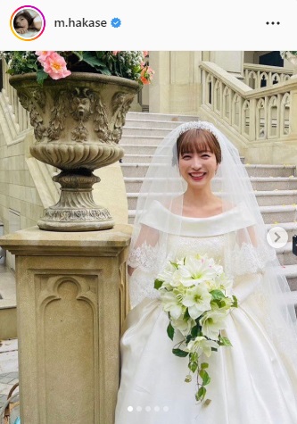 ウエディングドレス姿の竹内渉（葉加瀬マイのインスタグラムより）