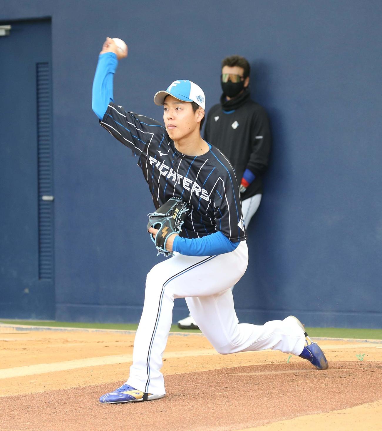 日本ハム杉浦稔大（2022年2月撮影）