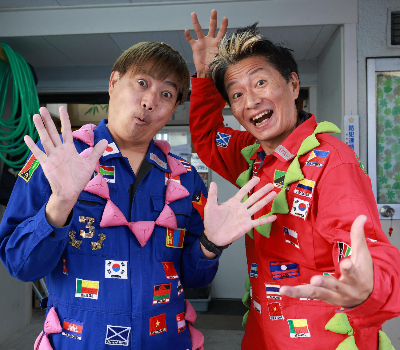 単独ライブを前にインタビューに応じた3ガガヘッズのトニー淳（左）と正源敬三（撮影・中島郁夫）