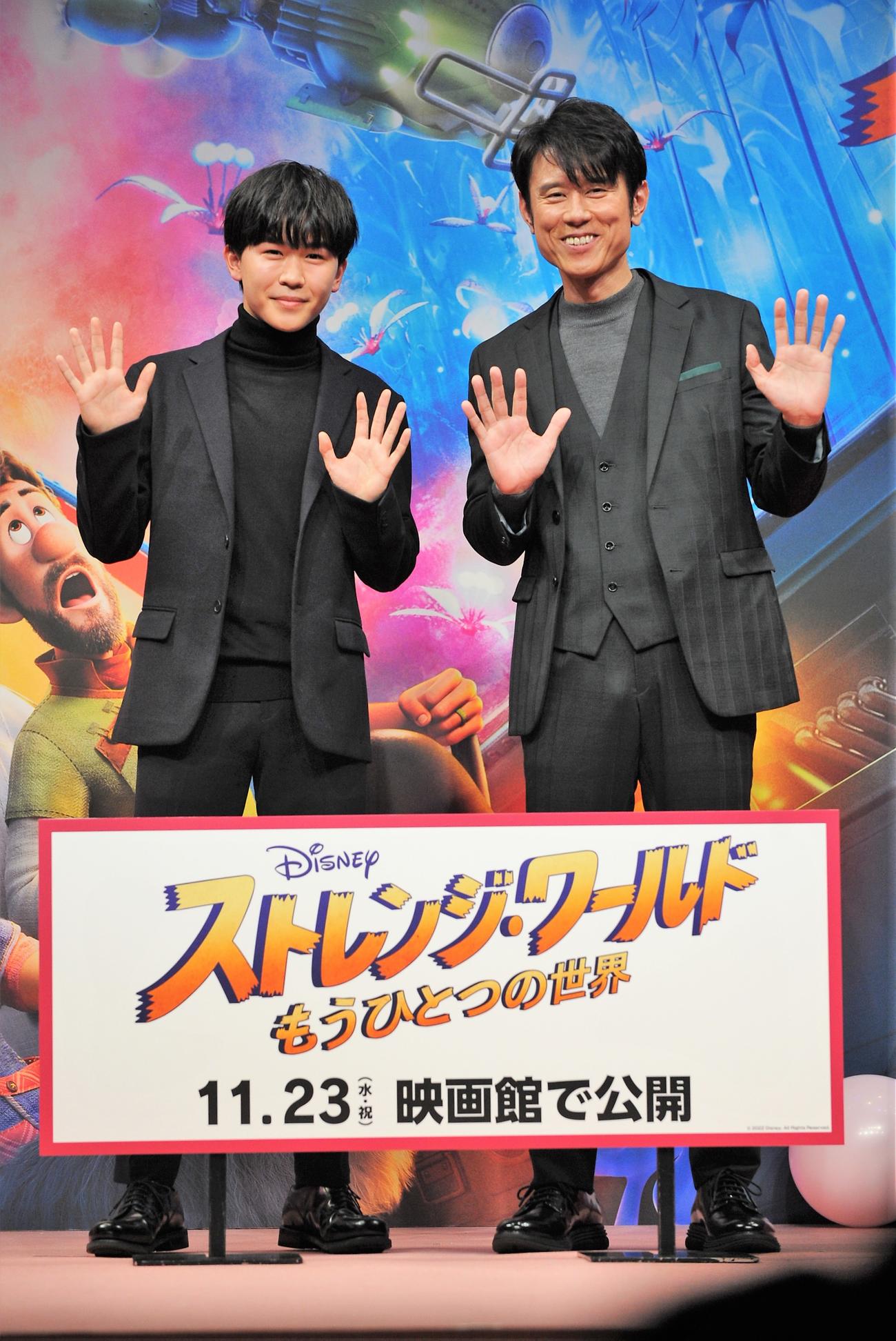 公開スペシャルイベントに出席した鈴木福（左）、ネプチューン原田泰造（撮影・高橋洋平