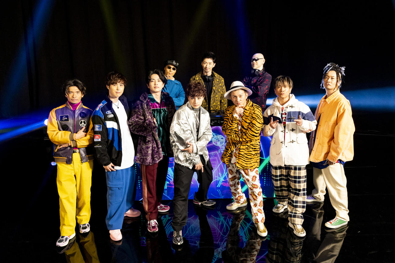 「U．S．A．」の公認アンサーソング「T．O．K．Y．O．」のミュージックビデオで共演するPKCZとDA PUMP