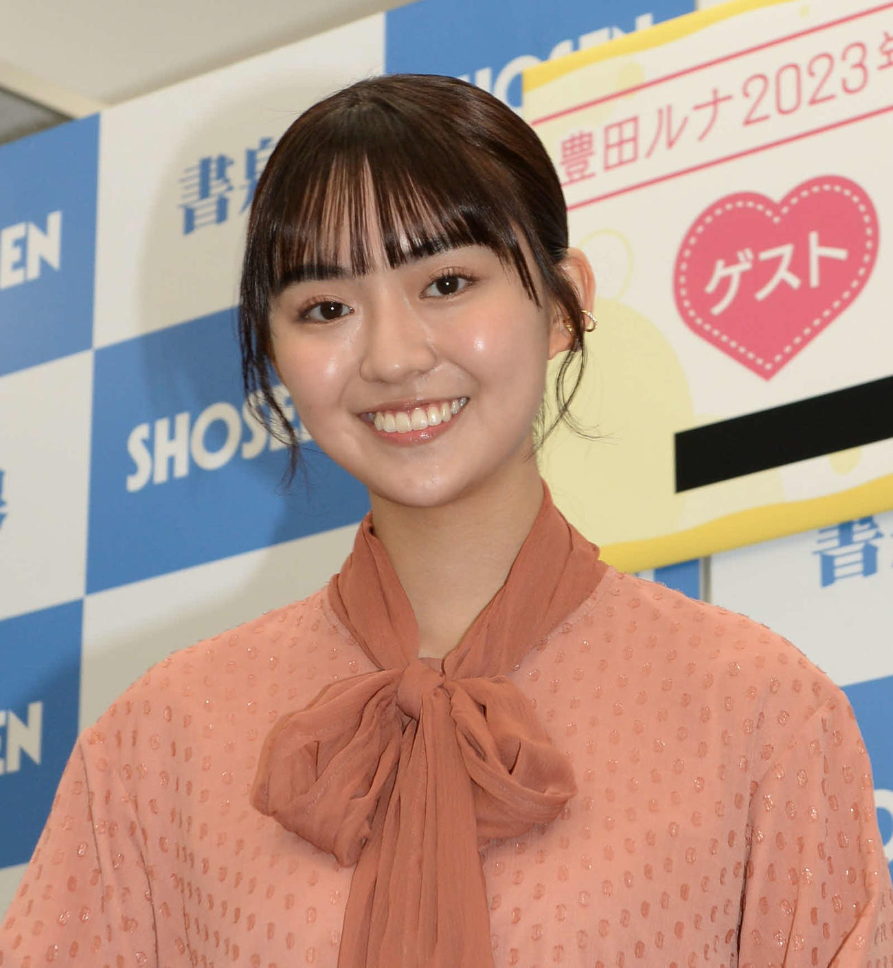 23年のカレンダー発売記念イベントを行った豊田ルナ