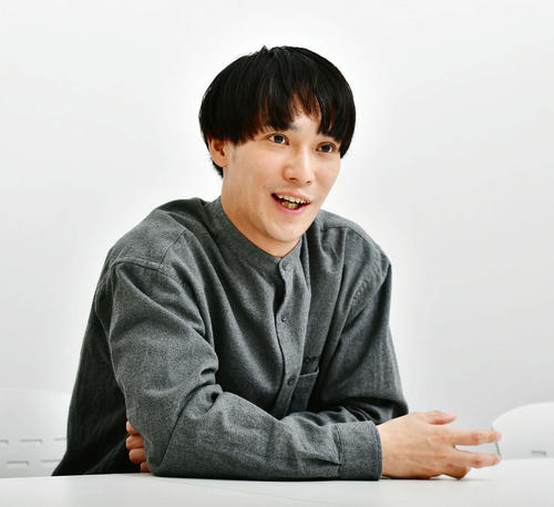 公私ともに充実した1年を振り返った味方良介(撮影・小沢裕)