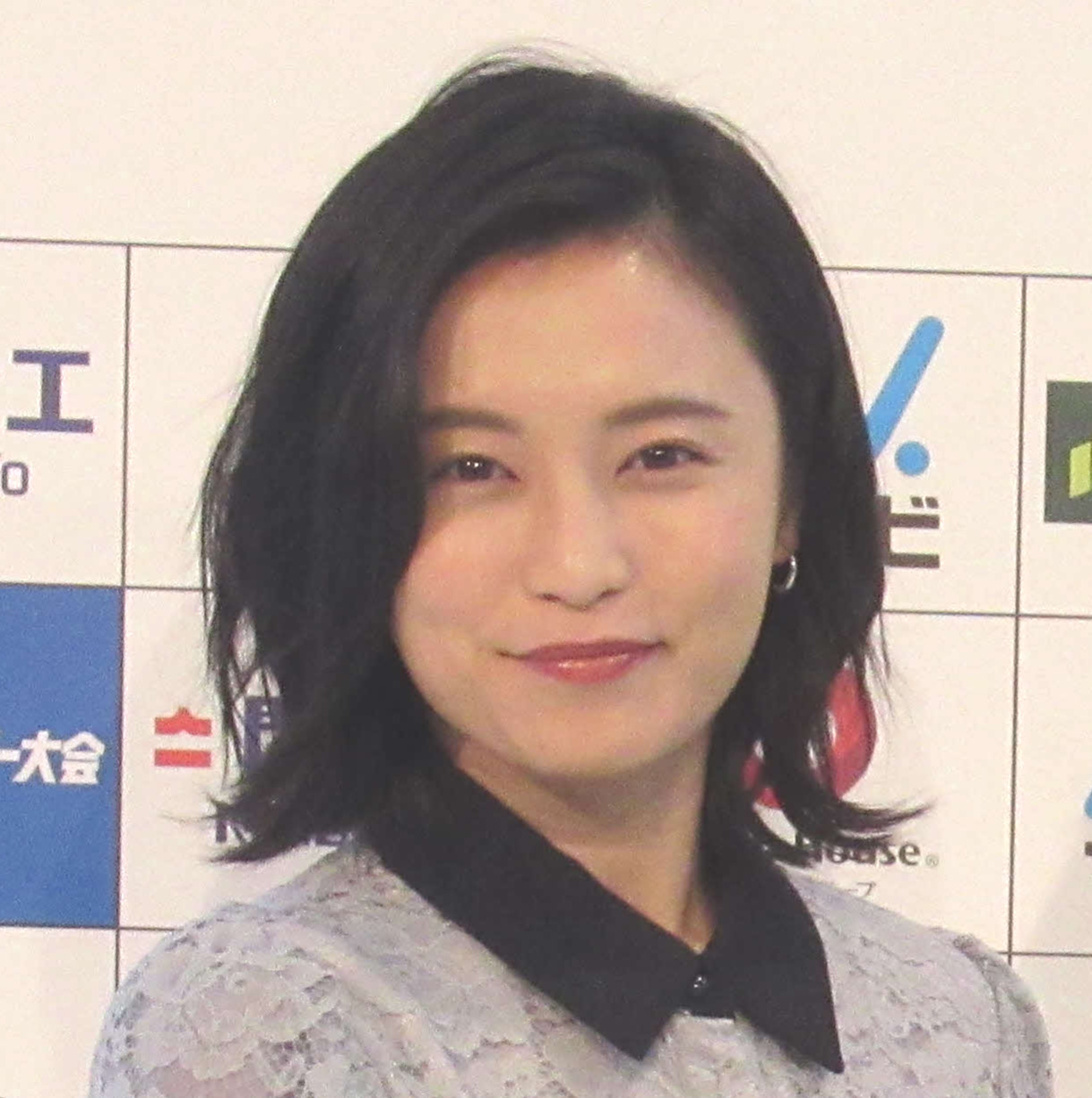 小島瑠璃子（2020年12月撮影）