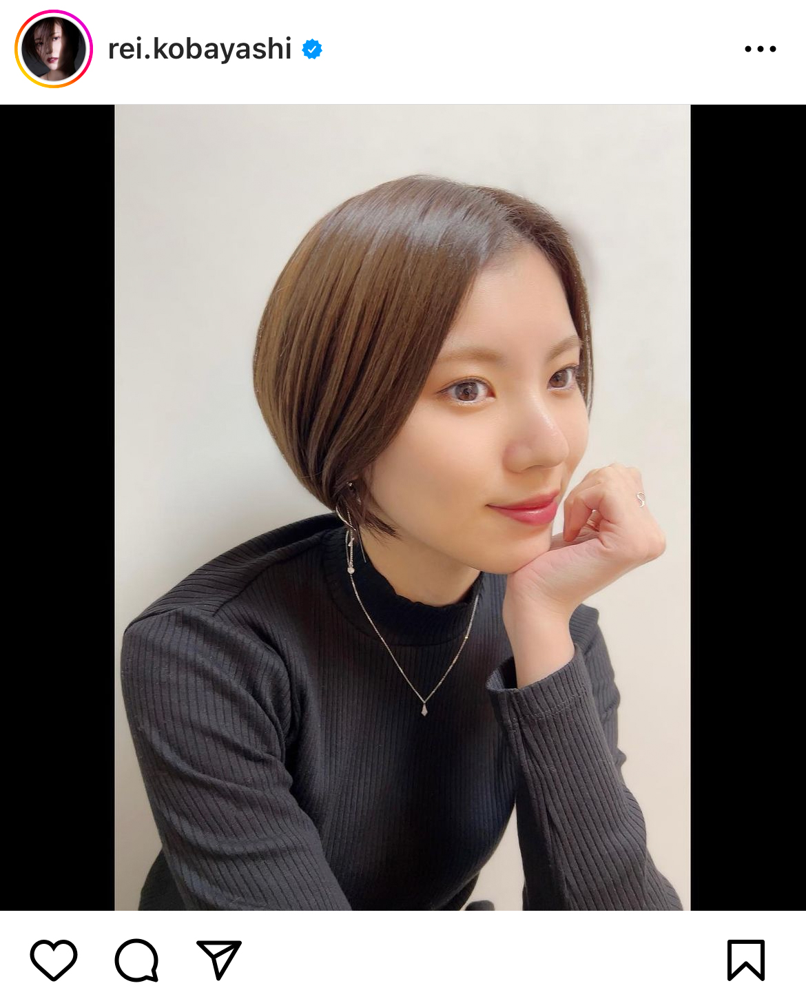 小林れいショートカットに黒のトップス姿公開「沢山笑って楽しい年にします」25歳誕生日報告 - 芸能写真ニュース : 日刊スポーツ