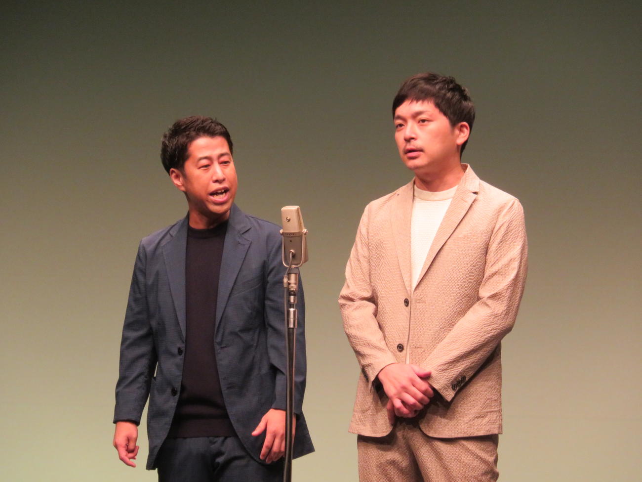 ウエストランドの井口浩之（左）と河本太