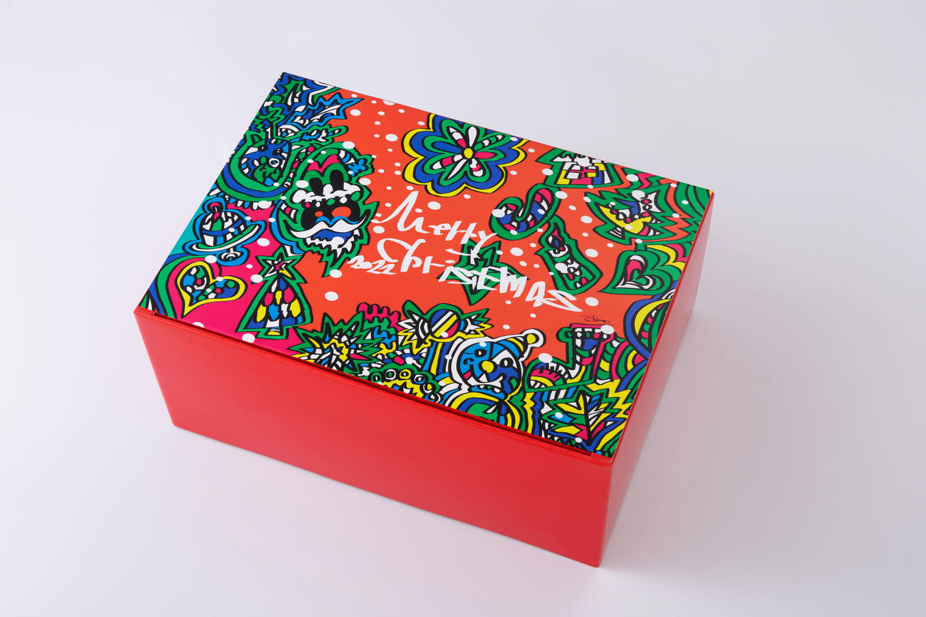 香取慎吾が書き下ろしたアートが彩るクリスマスボックス