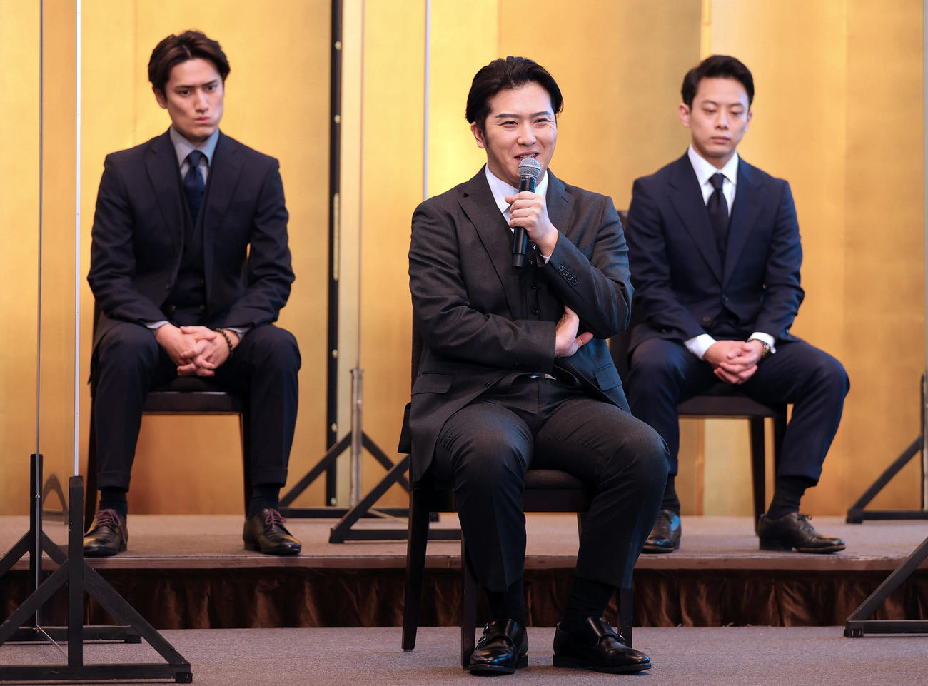 「新春浅草歌舞伎」制作発表に出席し、笑顔で話をする尾上松也（撮影・野上伸悟）