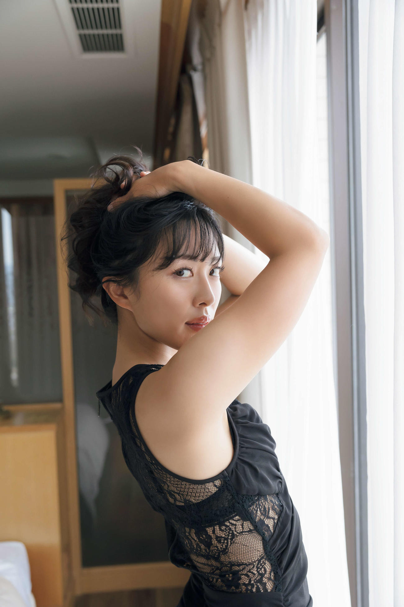 小澤美奈瀬の2冊目の写真集「MUSE」の1カット(C)西條彰仁／講談社
