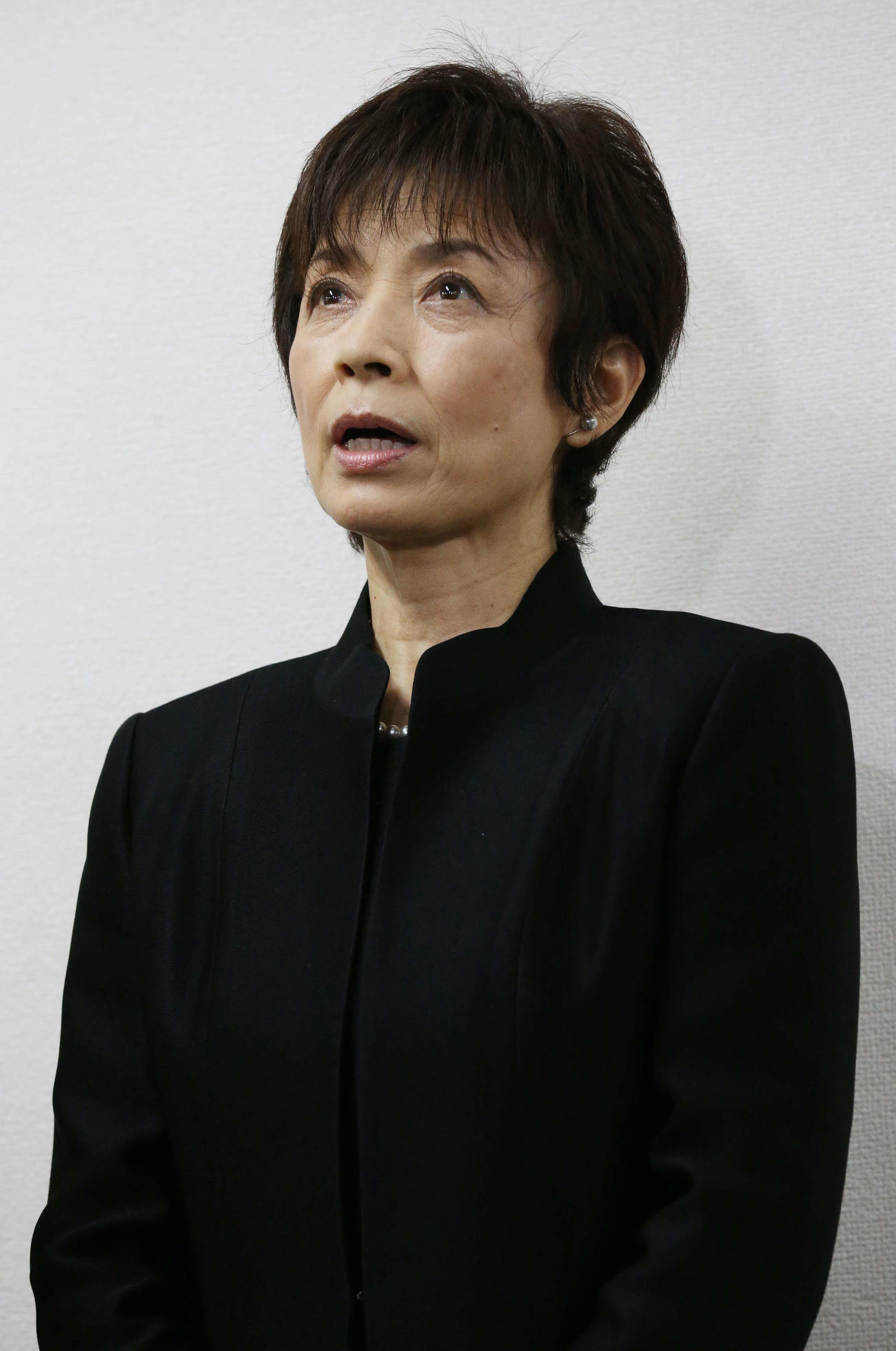亡くなった渡辺徹さんとの思い出を語る榊原郁恵（撮影・宮地輝）