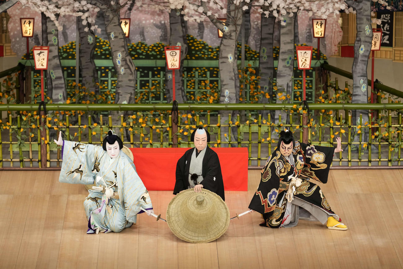 「十二月大歌舞伎」の昼の部「鞘當」に出演する、左から松本幸四郎、市川中車、尾上松緑（C）松竹