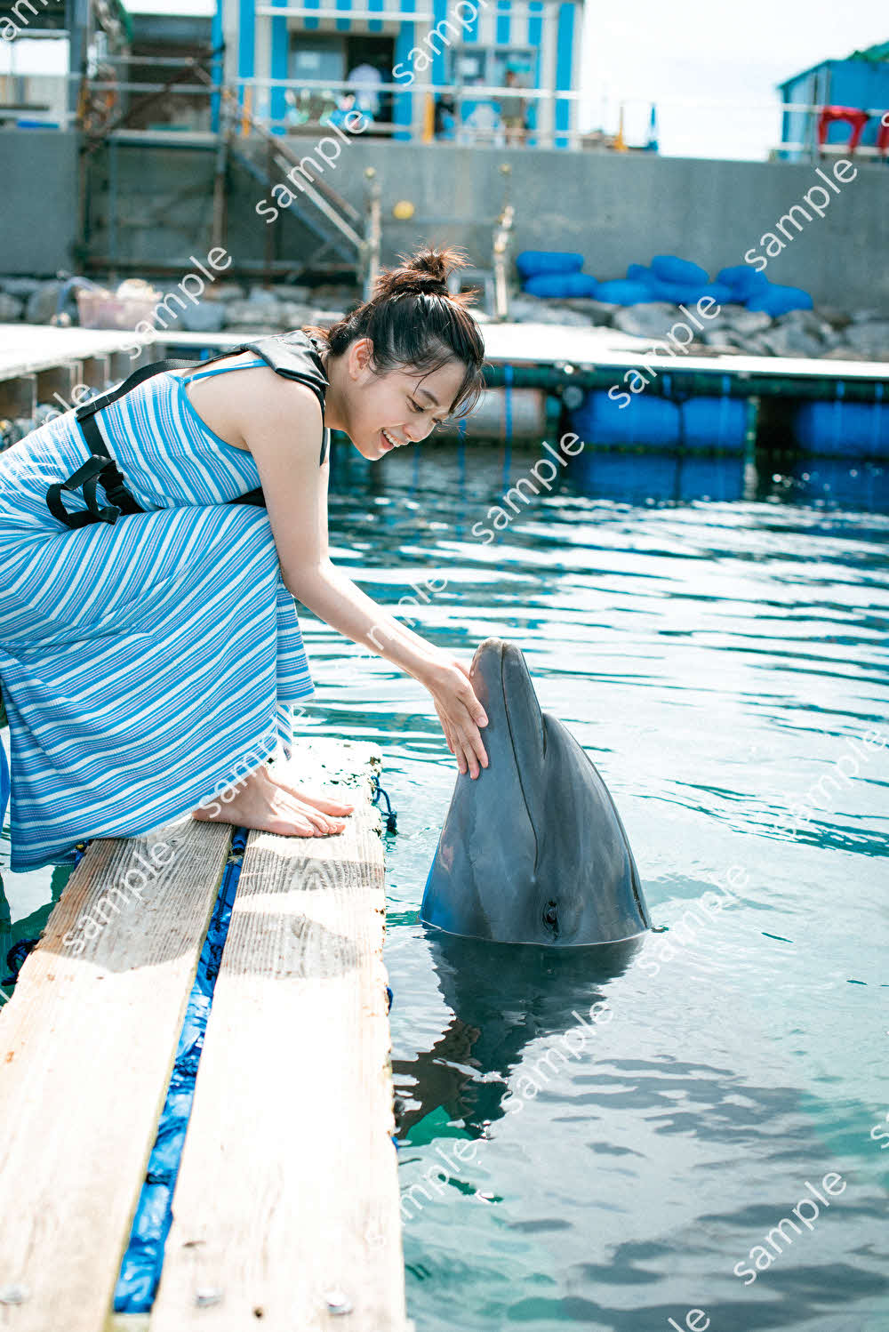 深川麻衣の写真集「Free Mind」の特典ポストカード（川島小鳥撮影）