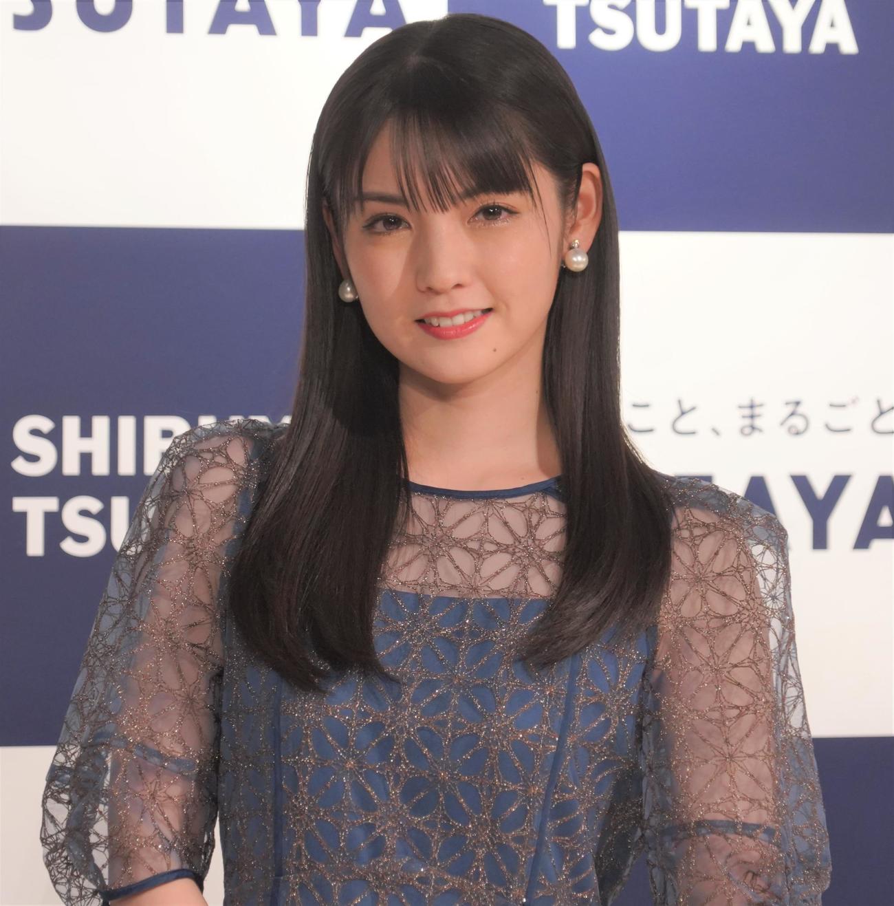 「道重さゆみ　2023年カレンダー」発売記念イベントを行った道重さゆみ（撮影・佐藤成）