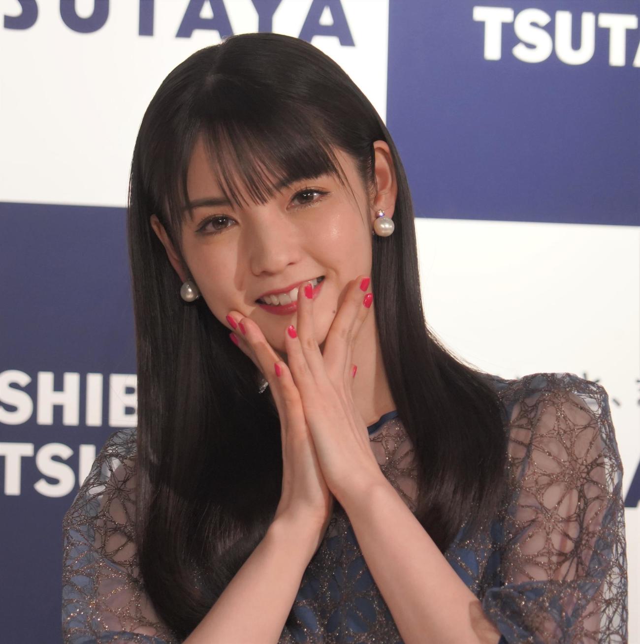 「道重さゆみ　2023年カレンダー」発売記念イベントを行った道重さゆみ（撮影・佐藤成）