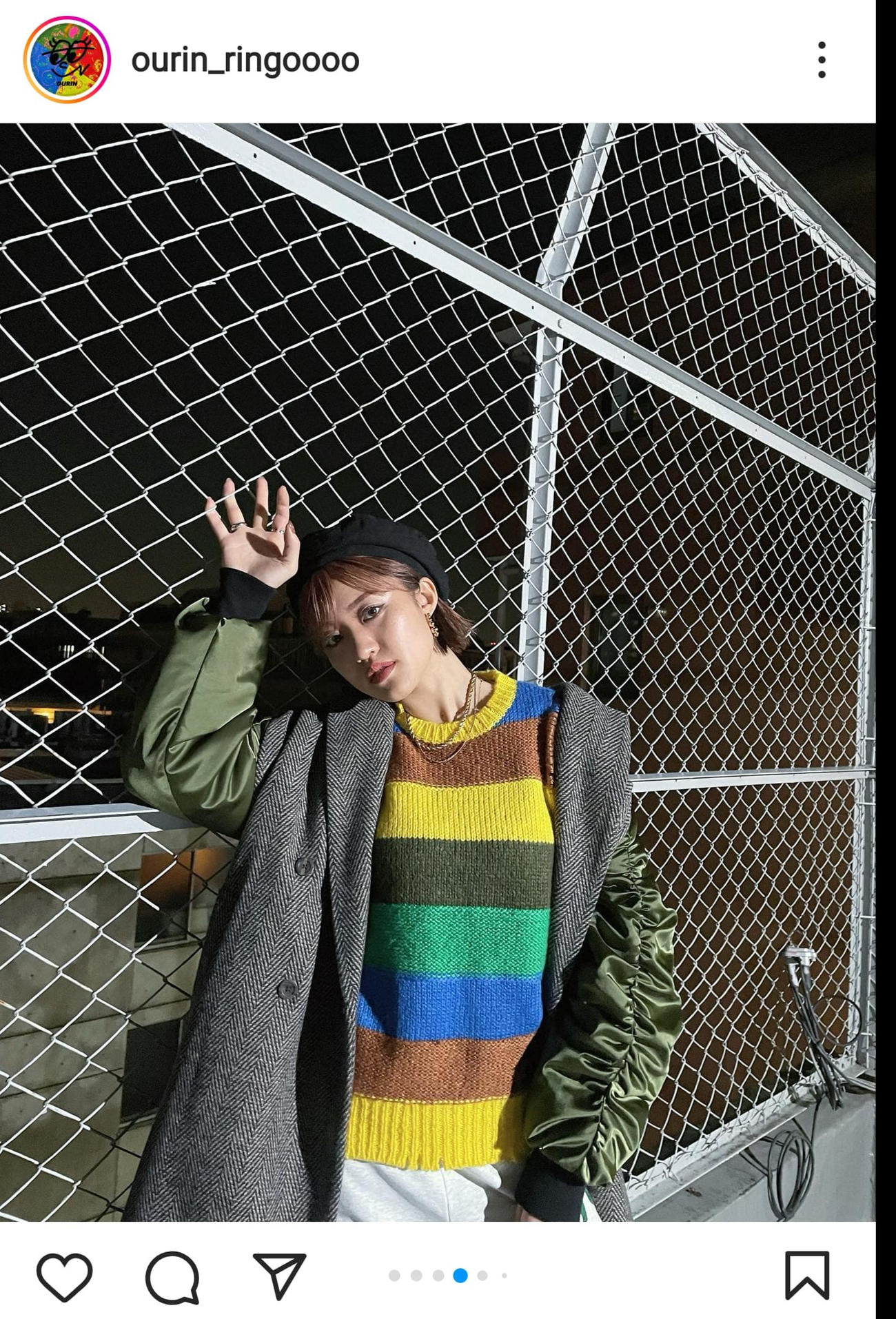 パンクファッション姿を公開した王林（インスタグラムより）